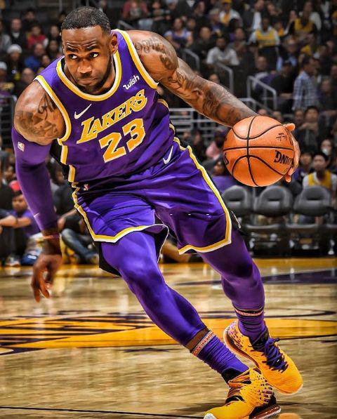 乒乓球混合团体世界杯｜中国队胜法国队（乒乓球混团世界杯： 中国队击败法国队）