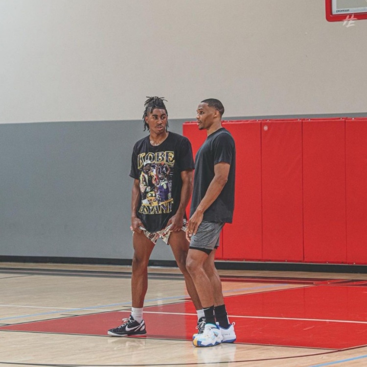 混团世界杯迎焦点战 国乒对上届亚军仍演“零封”（混团世界杯焦点战 国乒横扫上届亚军再度零封）