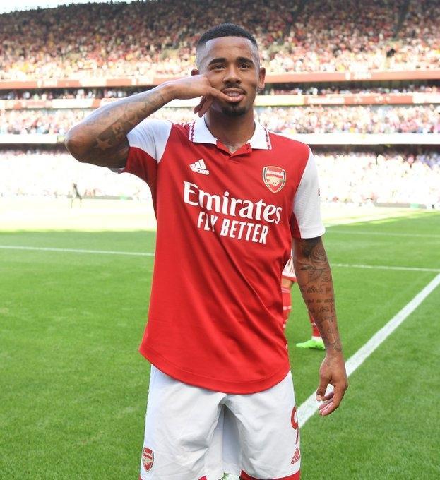 记者：申花将给球员放短假，12月2日重新集中备战广岛三箭（申花为球员安排短暂假期，12月2日再度集结备战广岛三箭）