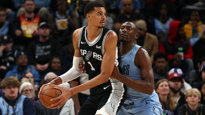 早报：德比之夜属于红色（晨报：红色主宰德比之夜）