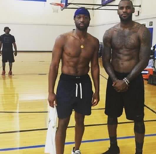 记者：若森林对安德森要价一直很高，曼城会选择埃德松（记者：若森林对安德森始终标价过高，曼城将转向埃德松）