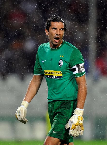 38岁后单赛季为意甲升班马攻入至少4球，瓦尔迪是历史第二人（年满38岁后单季为意甲升班马至少进4球，瓦尔迪位列历史第二）