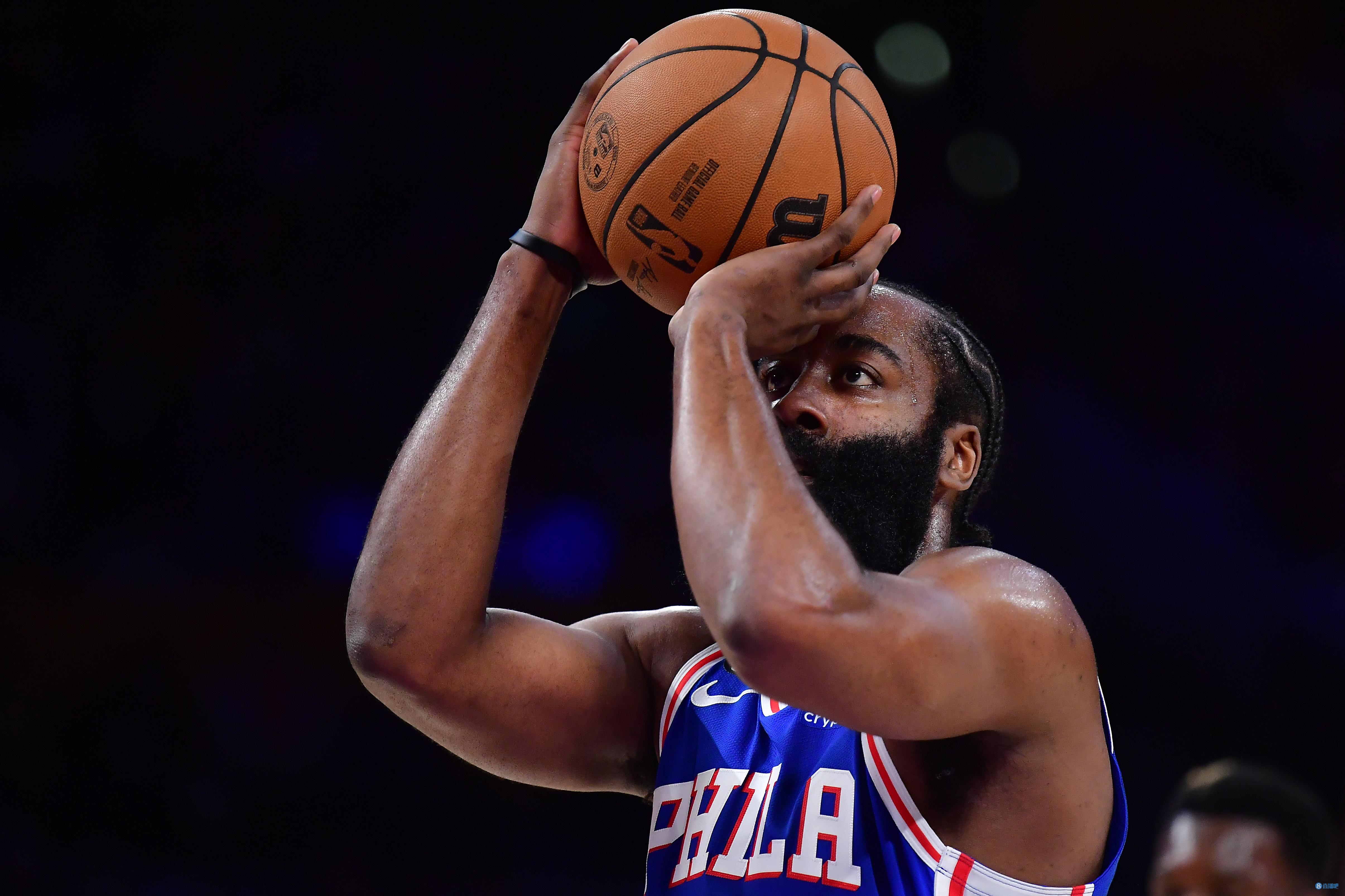 邓加：巴西94年就有欧洲风格；巴西足球DNA是克服生活的逆境（邓加：1994年的巴西已显欧洲化风格，巴西足球的DNA是战胜生活逆境）