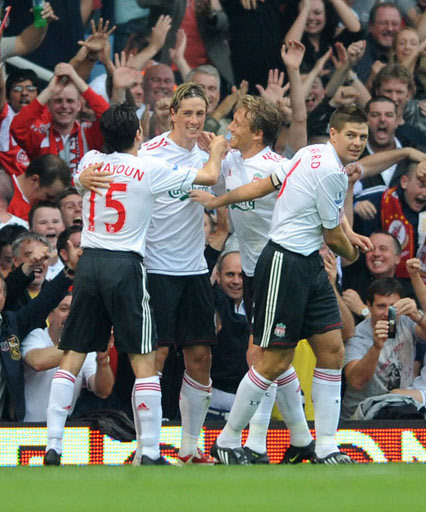 中超赛程更新：关注榜首之争,（中超最新赛程：聚焦榜首对决）