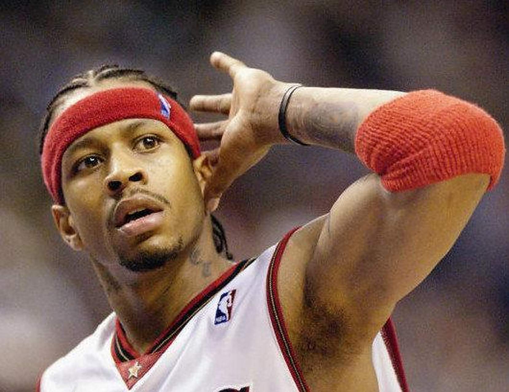 科隆1-1圣保利，赛义德-马拉先拔头筹，杰德-琼斯扳平比分（科隆1比1战平圣保利：赛义德-马拉首开纪录，杰德-琼斯追平比分）