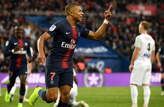 斯卢茨基：对手核心球员我们限制得不是特别好，给了很多机会（斯卢茨基：对方核心遏制不力，我们送出了太多机会）